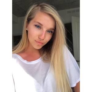 Meet your Posher, Alicia